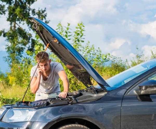 Voiture en panne : comment réagir pendant cette période ?