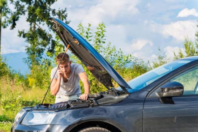 Voiture en panne : comment réagir pendant cette période ?