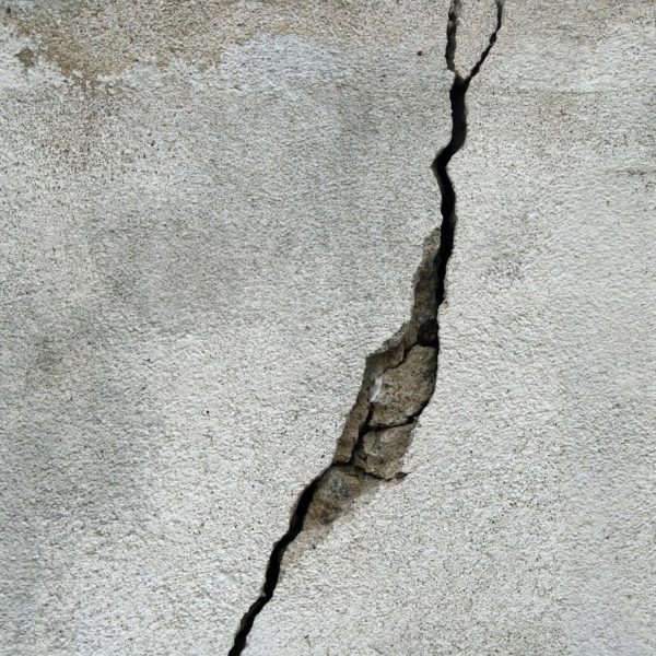 Type de fissures : les différents types de fissures de maison