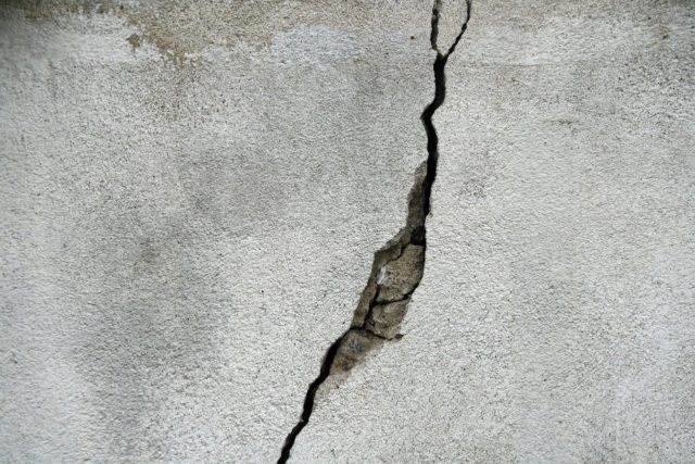 Type de fissures : les différents types de fissures de maison