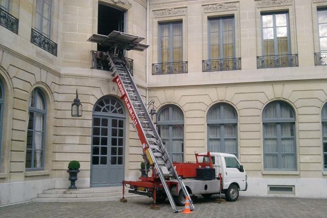 Pourquoi louer un monte-meuble lors d’un déménagement ?