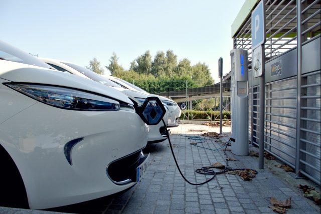 Charger la voiture électrique à la maison ? Oui, c’est possible dans certaines situations